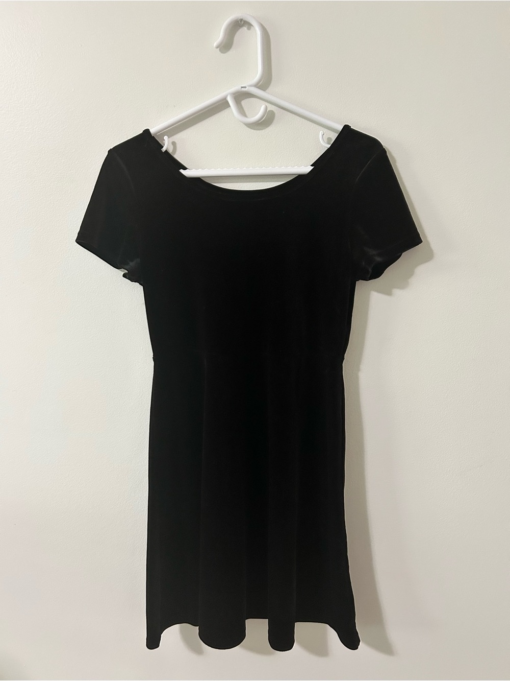 Black Faux Velvet Cap Sleeve Skater Dress